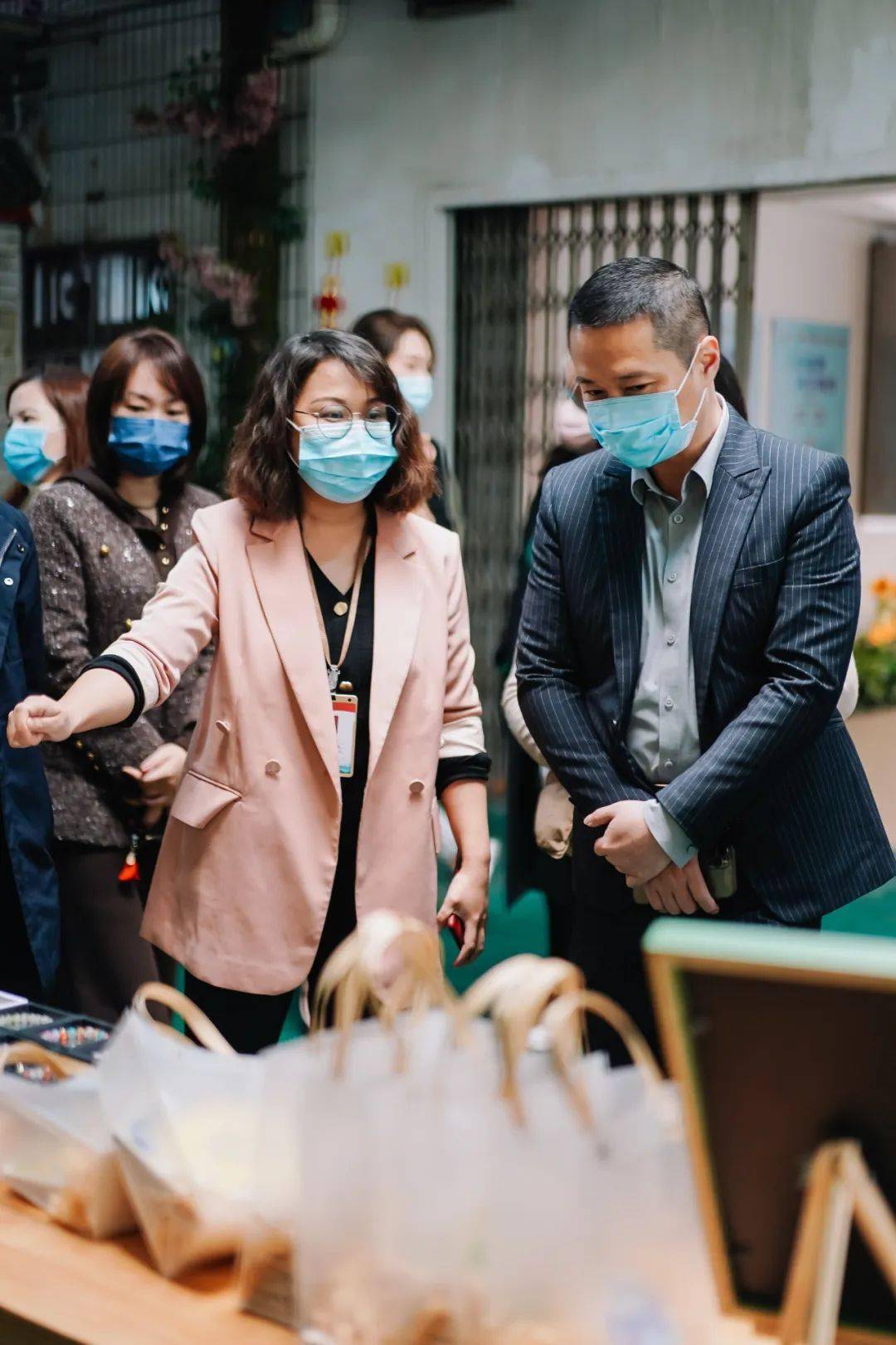 幸福协会与市福利院联合开展绘缮乐园捐赠仪式