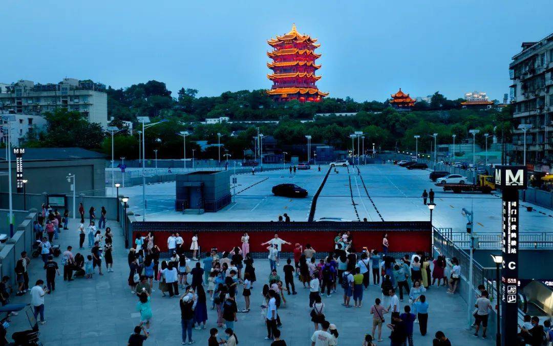 武汉轨道交通5号线司门口黄鹤楼站获评第九批武汉市学雷锋活动示范点