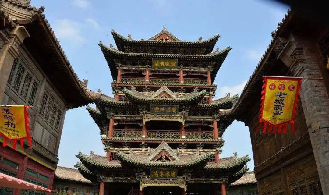 05榆次老城常家庄园位于山西省晋中榆次东阳镇.