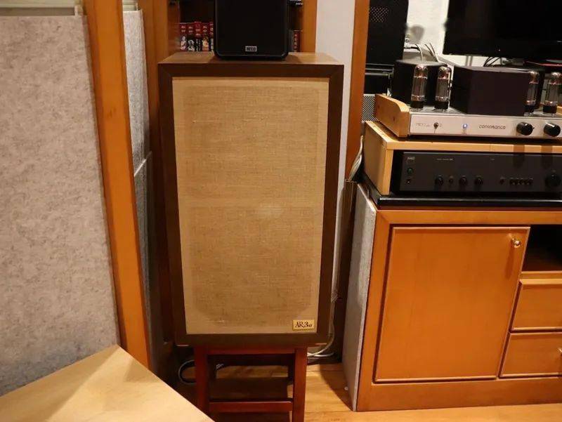 真空管合并扩大机consonance胆机(mullard el34x4),数位讯源是victor