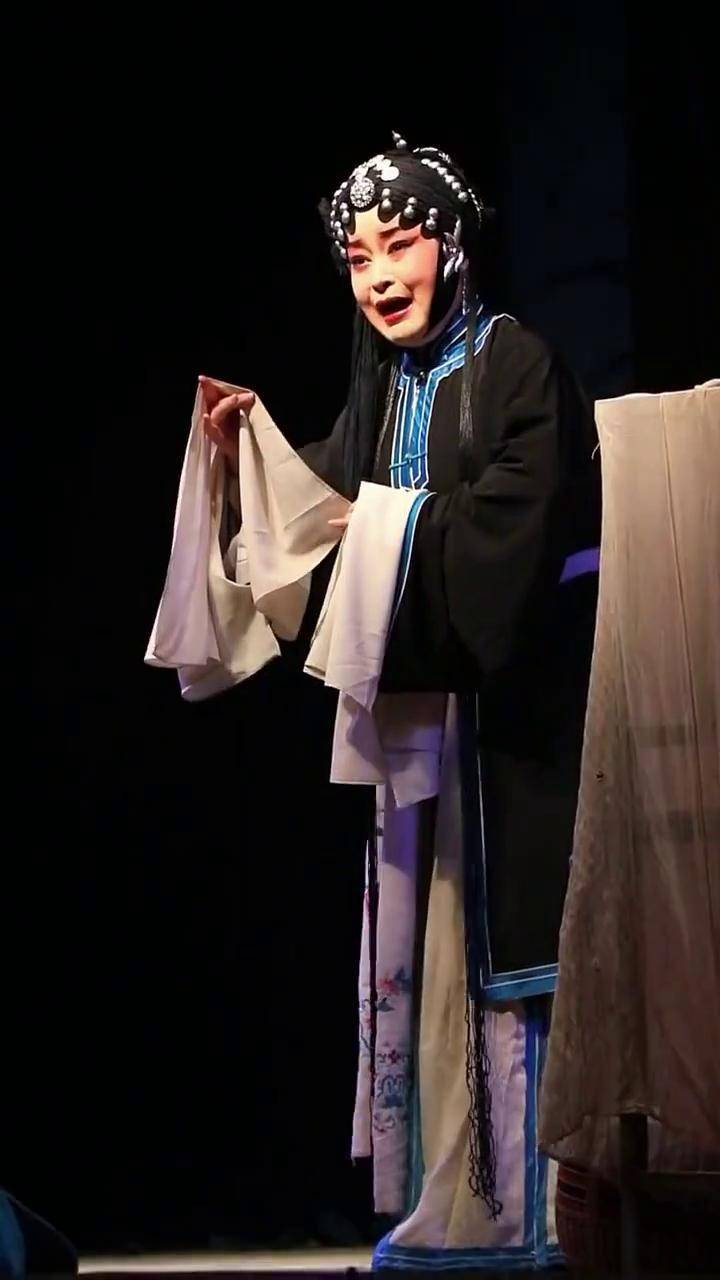 陕西省宝鸡市戏曲剧院著名旦角演员杨朝霞演出秦腔折子戏《三娘教子》