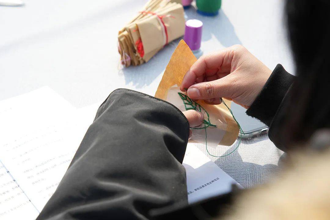 遇到老师的自创针法善用飞针退魔的少侠更是自创了多种针法近乎完美的