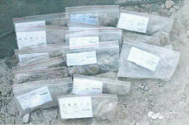 (密封袋,记录绝对标高,岩样,孔号,日期)入岩取样留置,终孔取样留置测