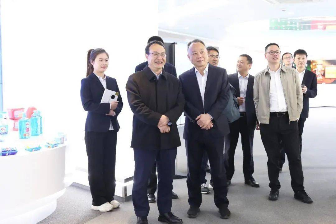 省经信厅党组书记厅长詹敏带队来丽水市深入践行四下基层深化开展大