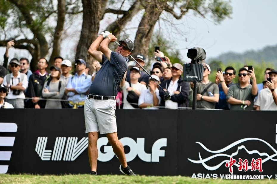 liv golf职业高尔夫球巡回赛香港站火热进行_中新社_赛事_李志华