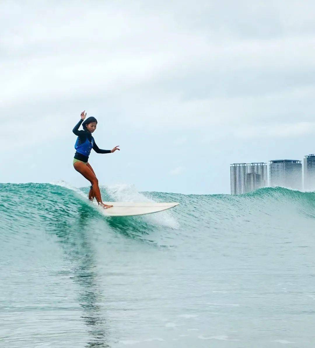 她们在万宁日月湾乘风破浪_活动_选手_氛围