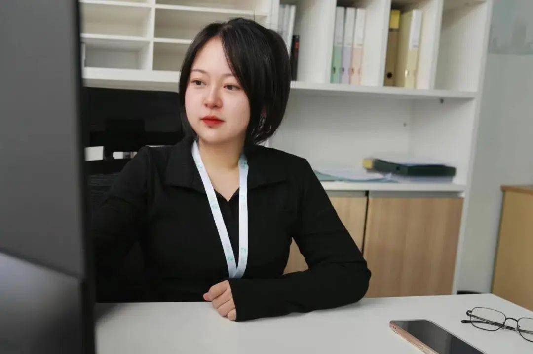 今天我看见无数种她