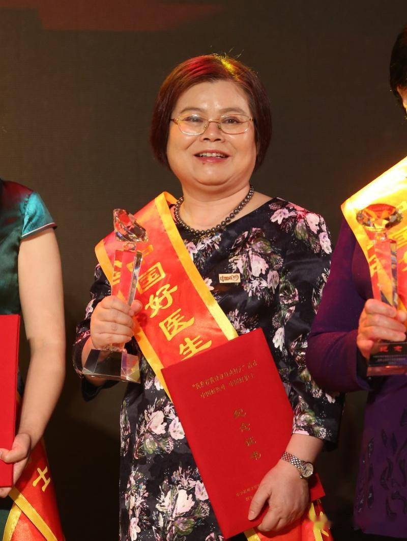 林丽珠师从名家抄方25载深耕临床将中医肿瘤学发扬光大