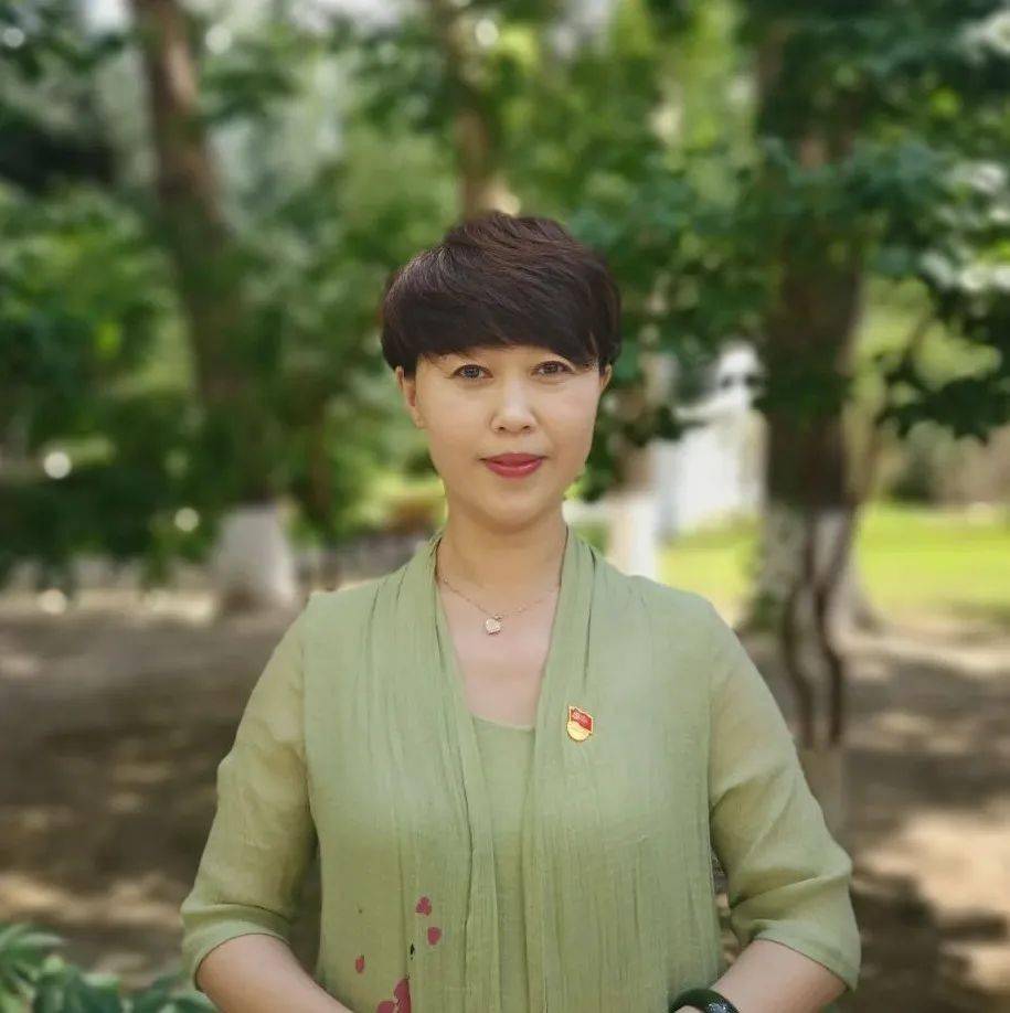 理论笔谈郭岩在乡村振兴中发挥农村基层党组织带头人砥柱中流作用