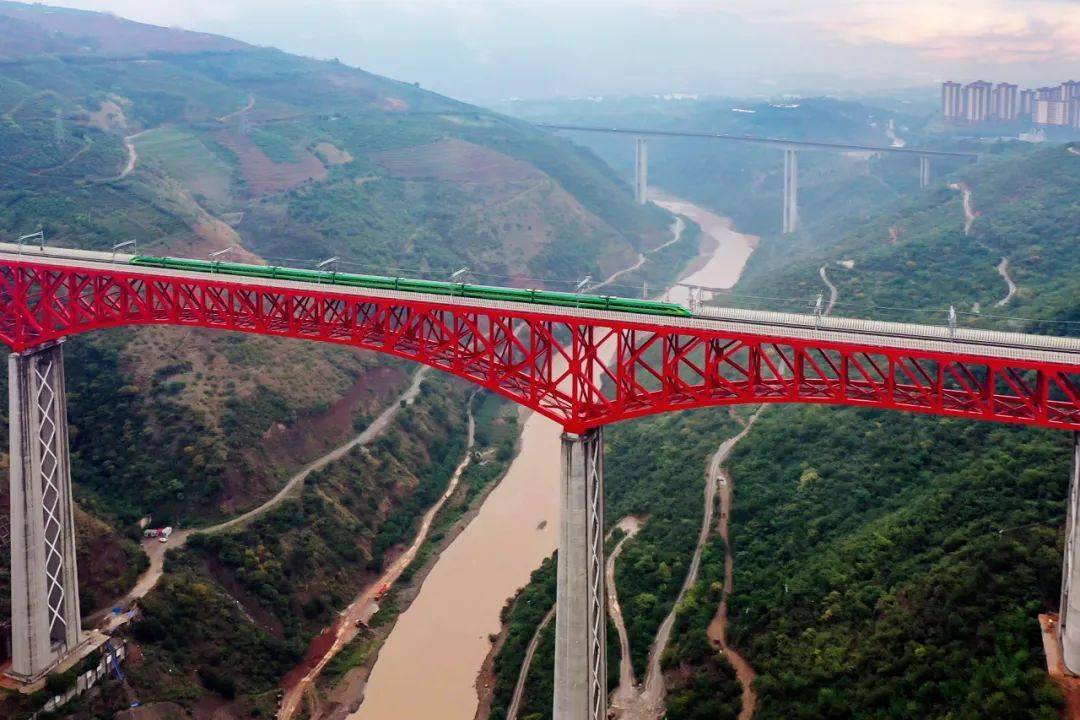 当语文课本遇上中老铁路会有怎样的火花