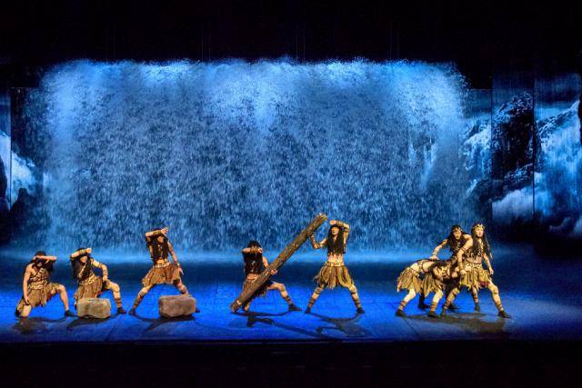 硬核演绎这部演出带你穿粤6000年