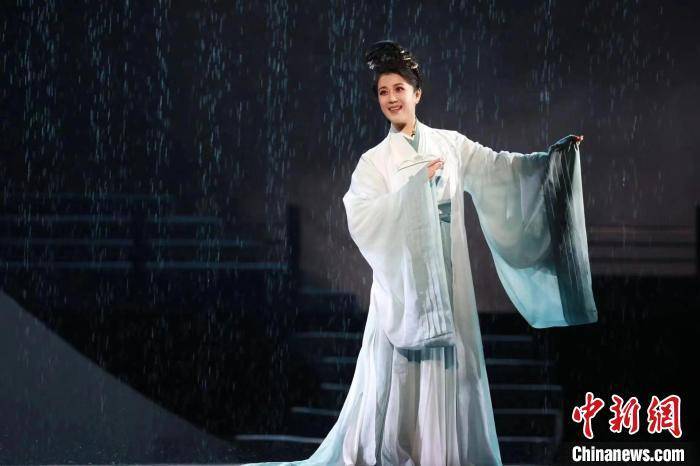 民族歌剧《李清照》杭州上演 “中西合璧”致敬中国女性（李清照京剧那一日相）