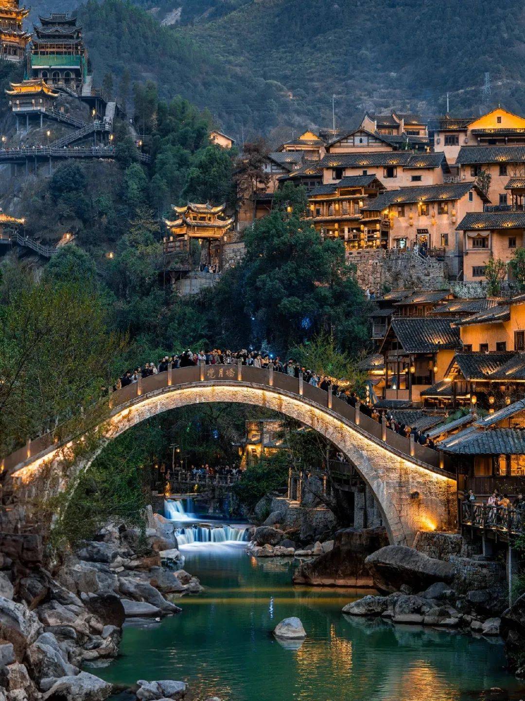 已成团含接送61派全陪打卡江西庐山三清山婺源篁岭梯田油菜花海