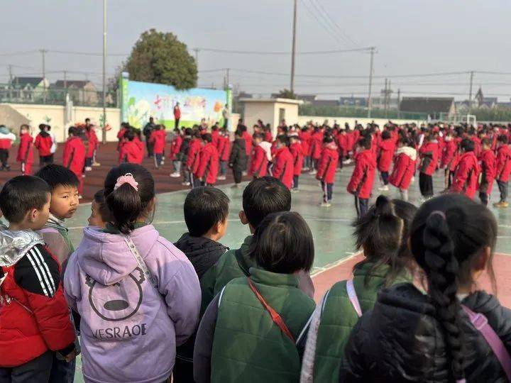 小学,你好——沥海街道中心幼儿园三汇分园大班小朋友的小学初体验