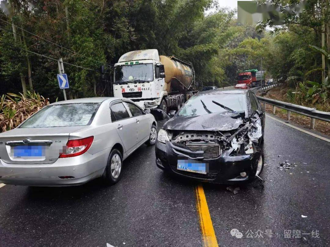 交通事故现场照片拍摄图片