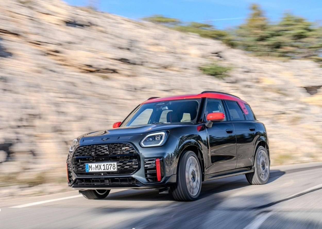 宝马汽车全新mini jcw countryman上市:2.0t发动机,39.