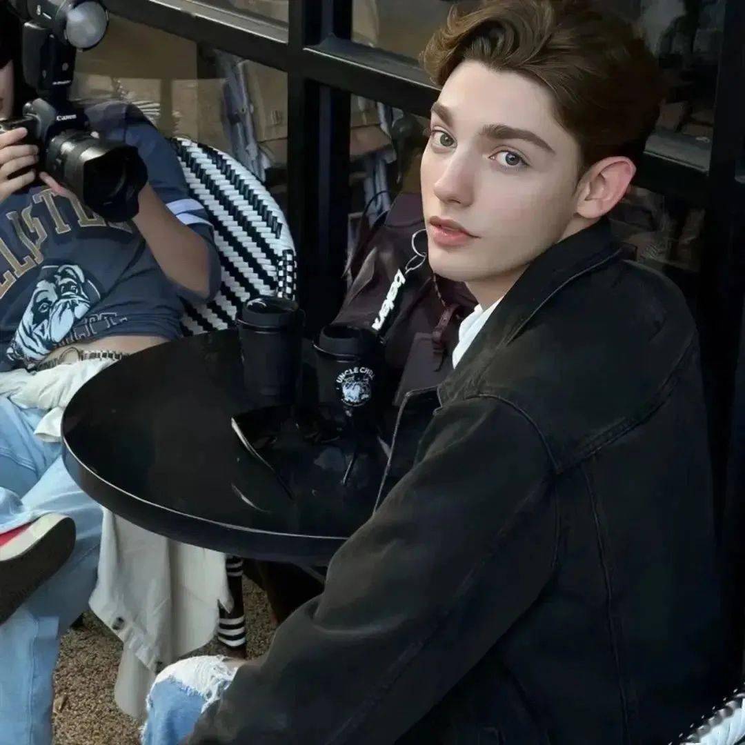 头像你的情侣头像该换了