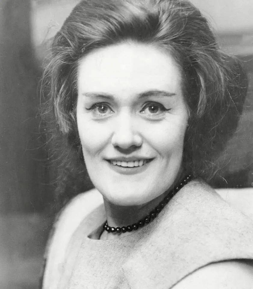 美声女高音琼萨瑟兰演唱小咏叹调我心里不再感到青春火焰燃烧