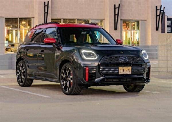 定位高性能suv!新款mini"乡巴佬"jcw上市:售39.