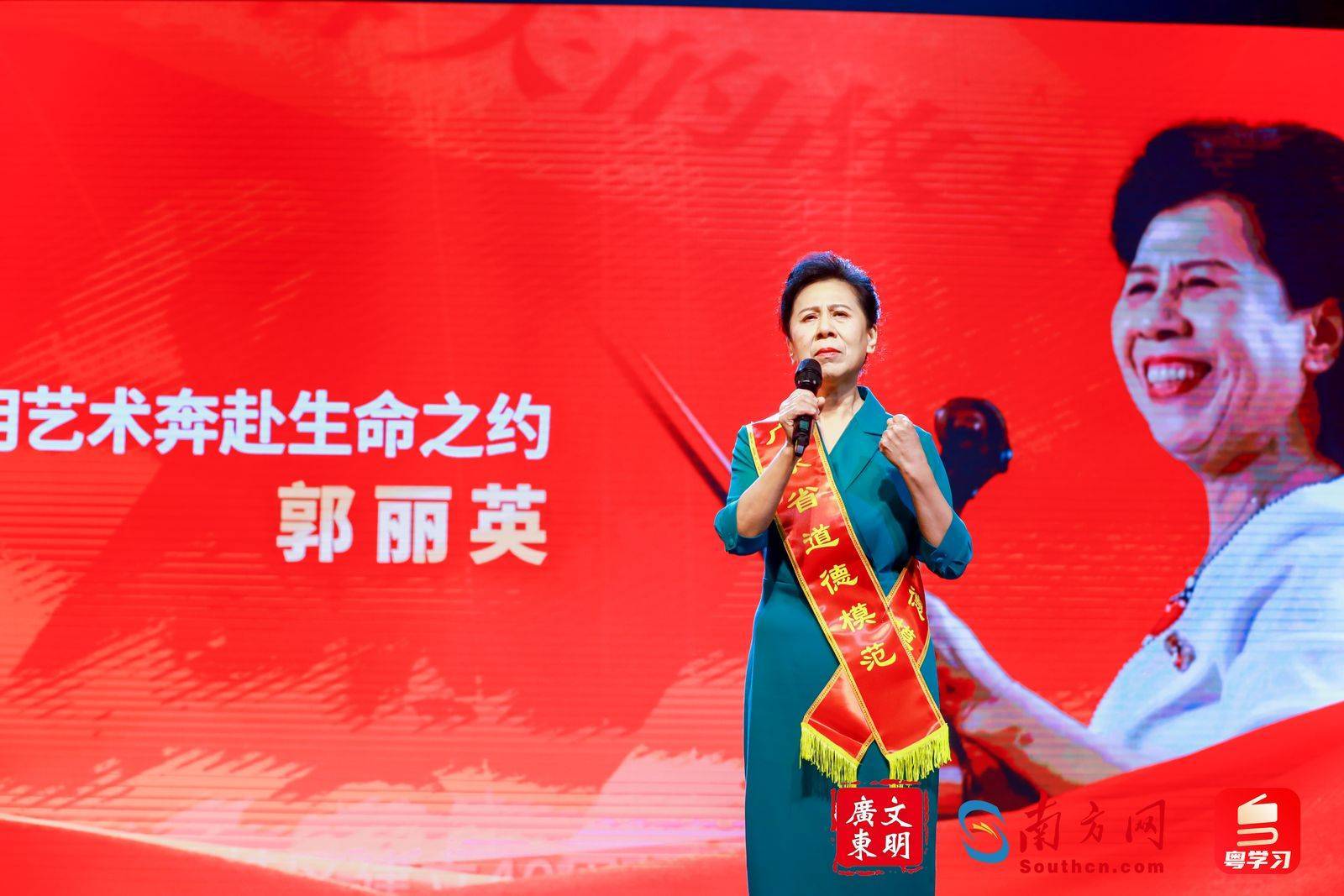 她表示,陪着这些特殊儿童成长,见证生命的奇迹,自己也成就感满满