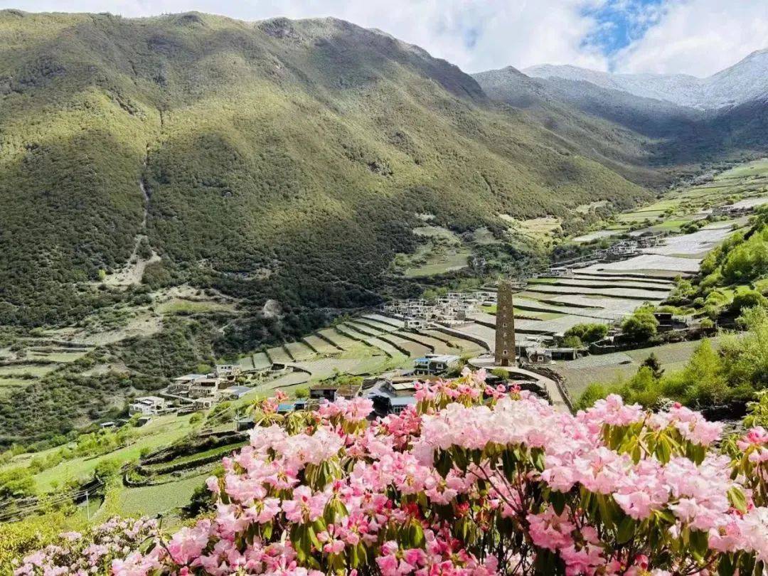 四姑娘山(海子沟山门至锅庄坪景点;长坪沟虫虫角瀑布,呷绒嘟瀑
