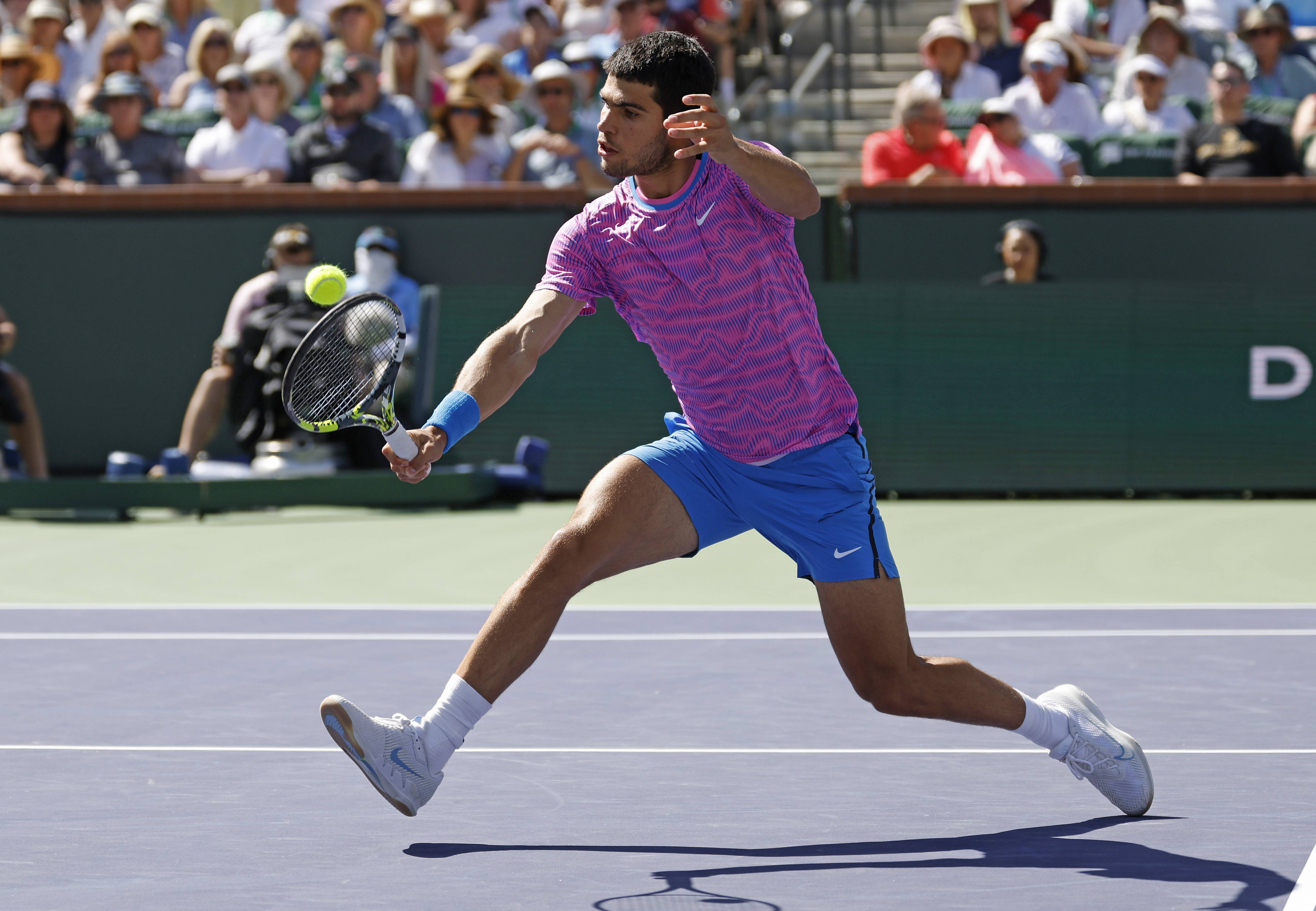 网球——巴黎银行公开赛:阿尔卡拉斯晋级八强_比赛_新华社_毛罗