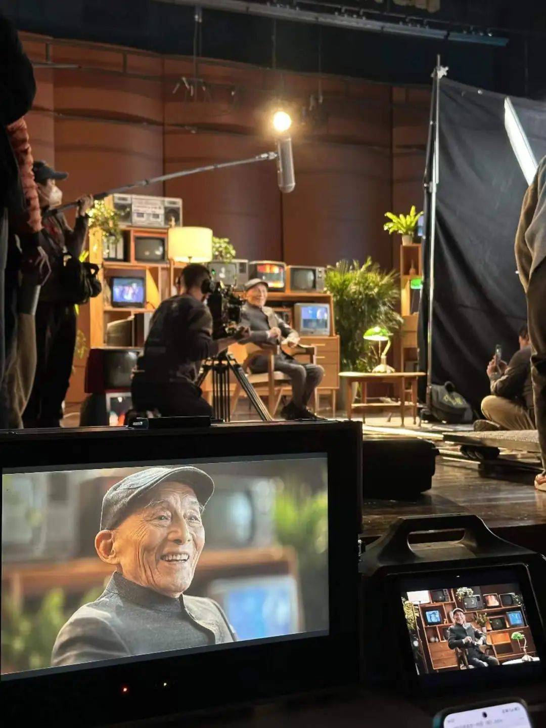 揭秘游本昌爷爷要给演讲稿加两个字