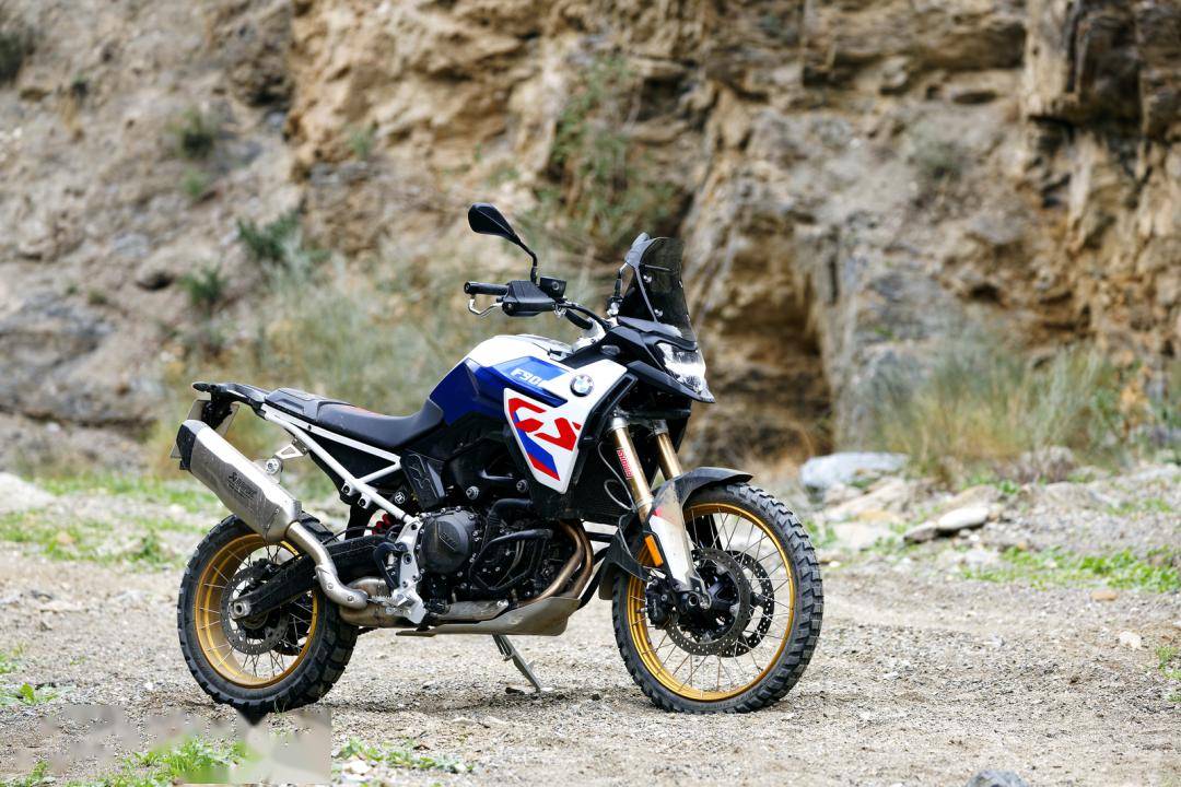 车 f 900 gs(1)宝马摩托发布全新 f 900 gs,f 900 gs adv 和 f 800 gs