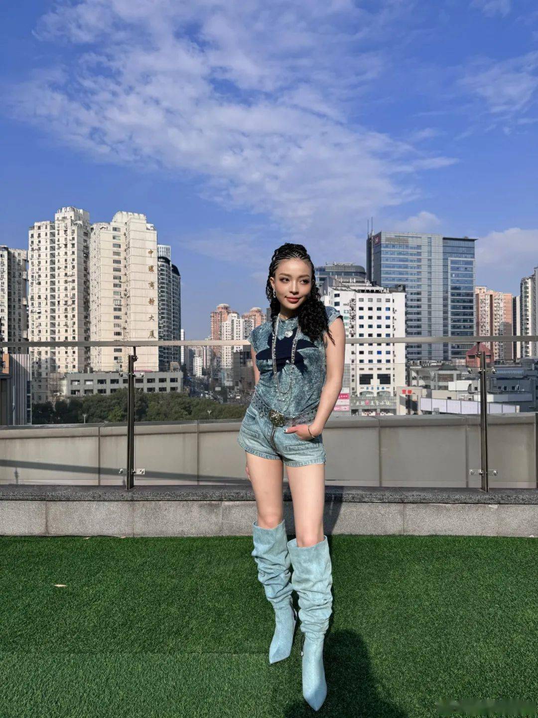 vava最新发型!梦回17年"安室奈美惠"时期!