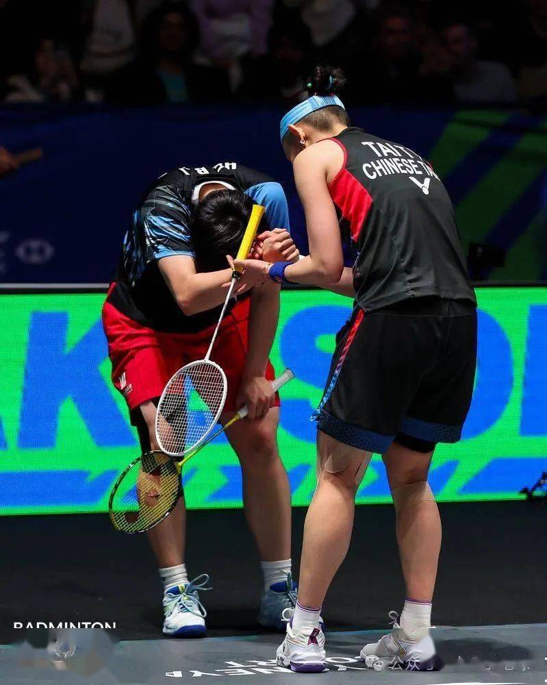 2次飞扑拼到最后一刻何戴大战展现超越胜负的感动二姐直呼小戴一直很