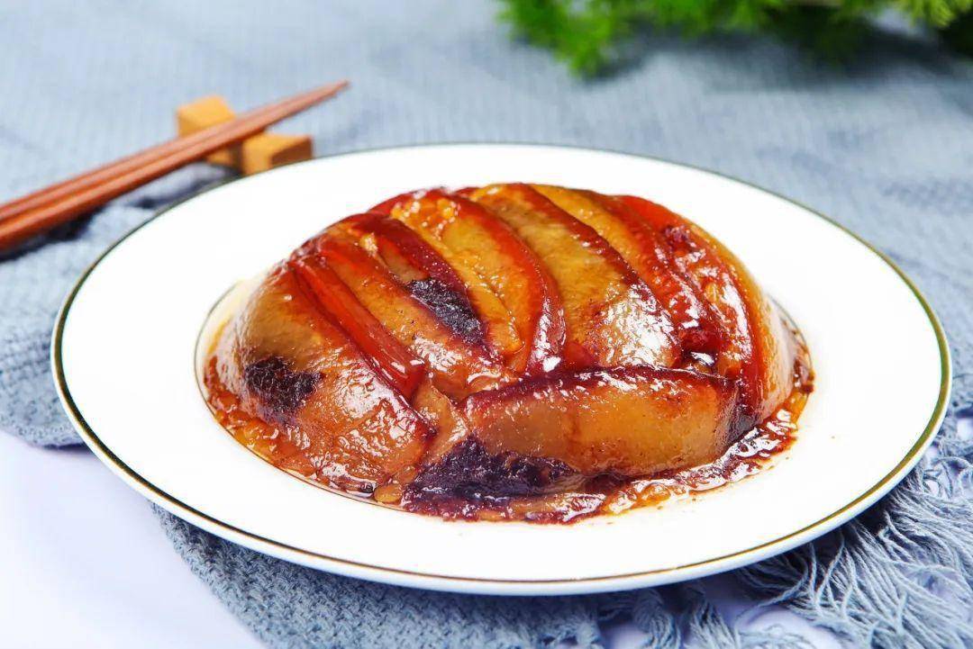 要说豆沙做馅最绝的做法,还得是四川的传统甜菜夹沙肉,又叫喜沙肉,甜