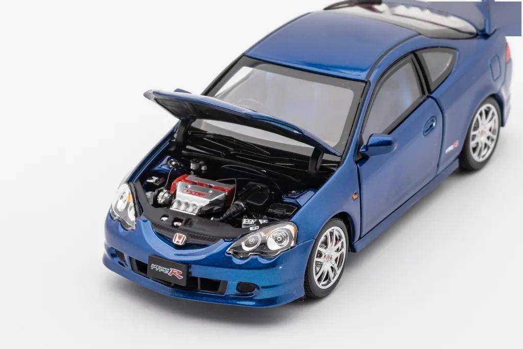 来自LCD的首款1/43合金全开模型，本田Integra Type-R DC5试玩_