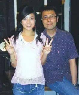 捧红迪克牛仔和李克勤的他去世了一生未娶他还有太多遗憾