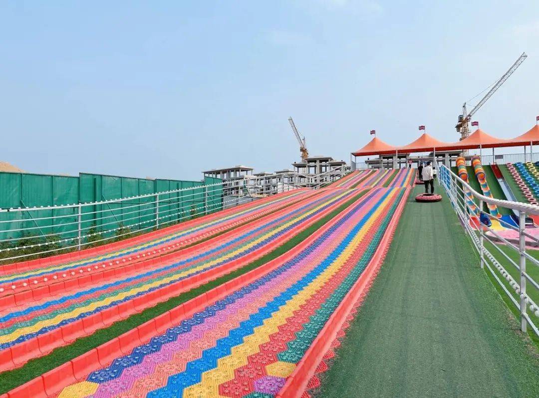 02集合30 酷炫好玩的项目,简直是一所神奇的乐园~滑世界,彩虹滑道,蹦