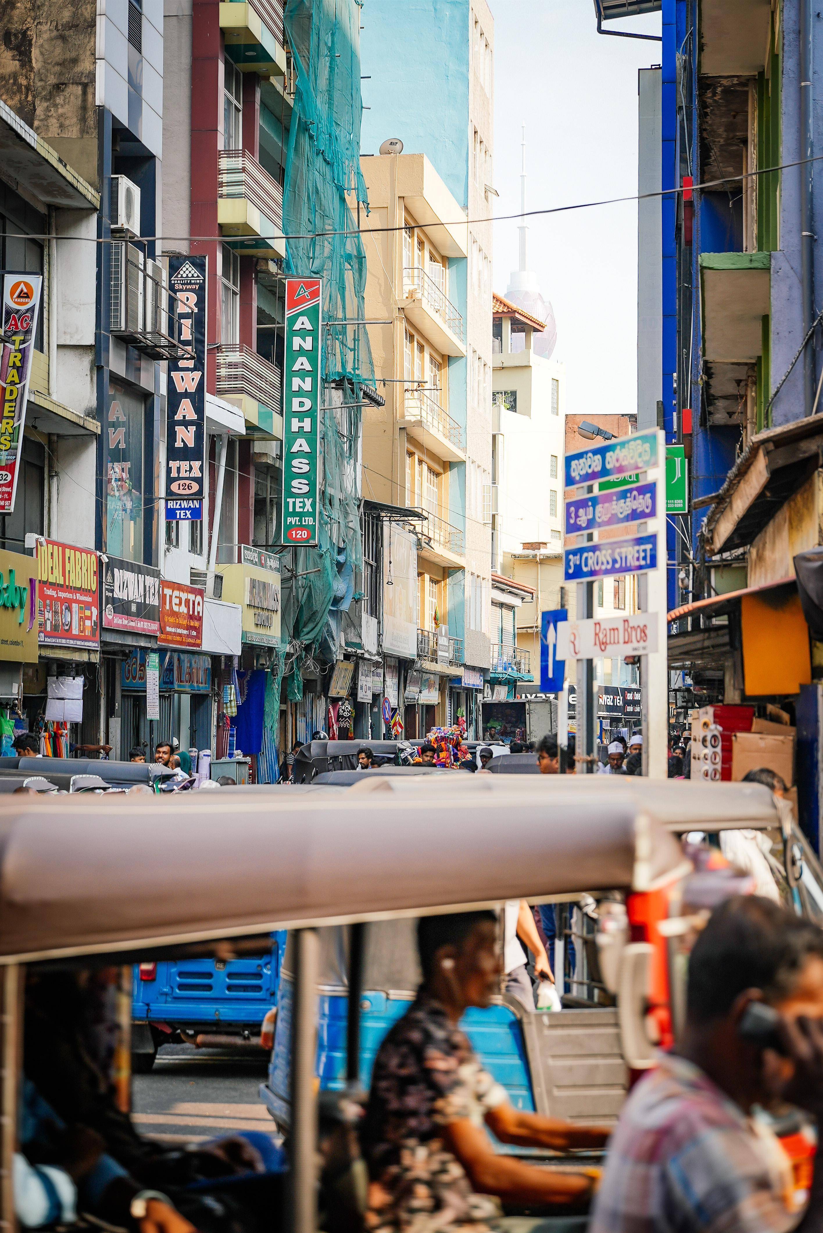 超适合街拍的旅行胜地,贝塔市场:科伦坡购物的热门___