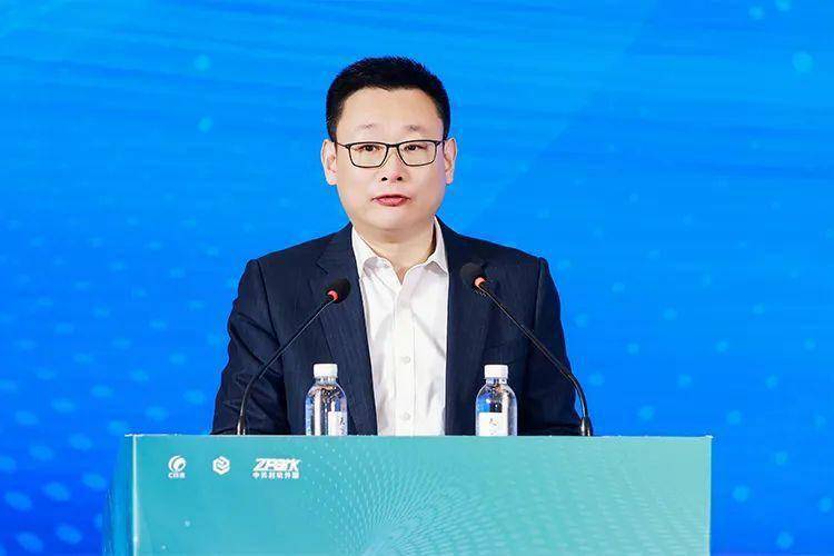 中国科学院院士,北京大学副校长朴世龙,中关村发展集团董事长潘金峰