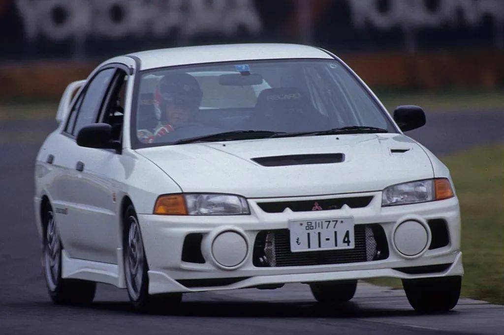 称霸拉力赛场的王者,mh 1/18三菱evo 4灰模试玩_搜狐汽车_搜狐网