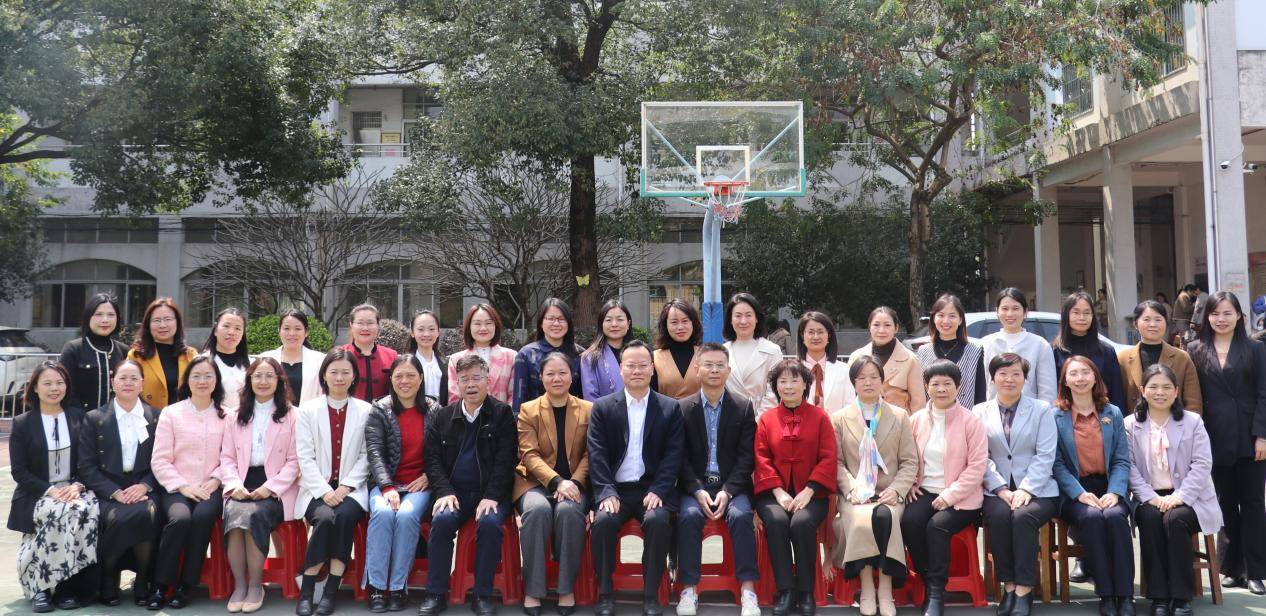 云浮罗定市教育局与广州番禺区石碁教育指导中心开展学前教育合作