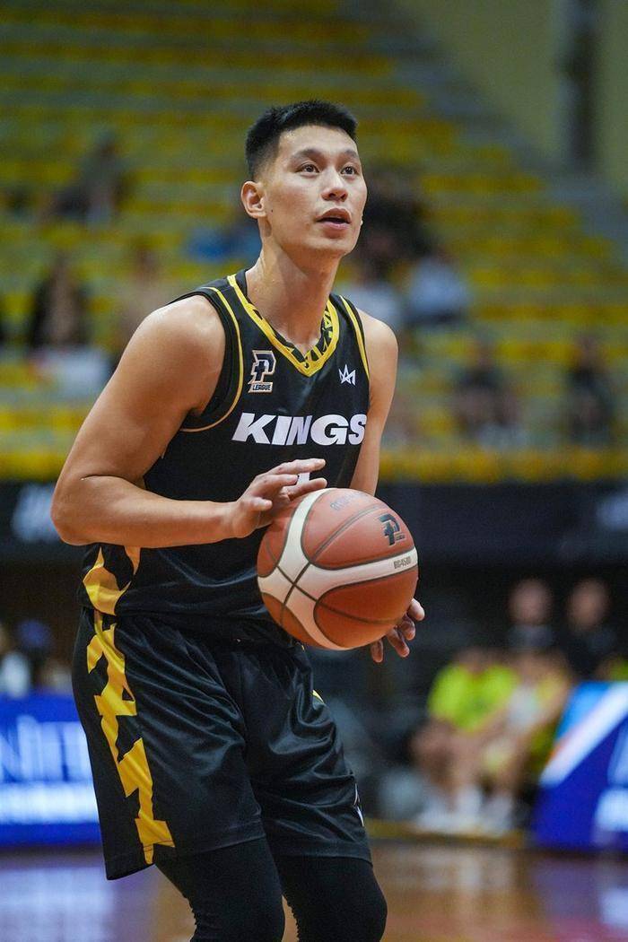 林书豪遭重罚被球队业余操纵坑惨了篮球生涯进入倒计时