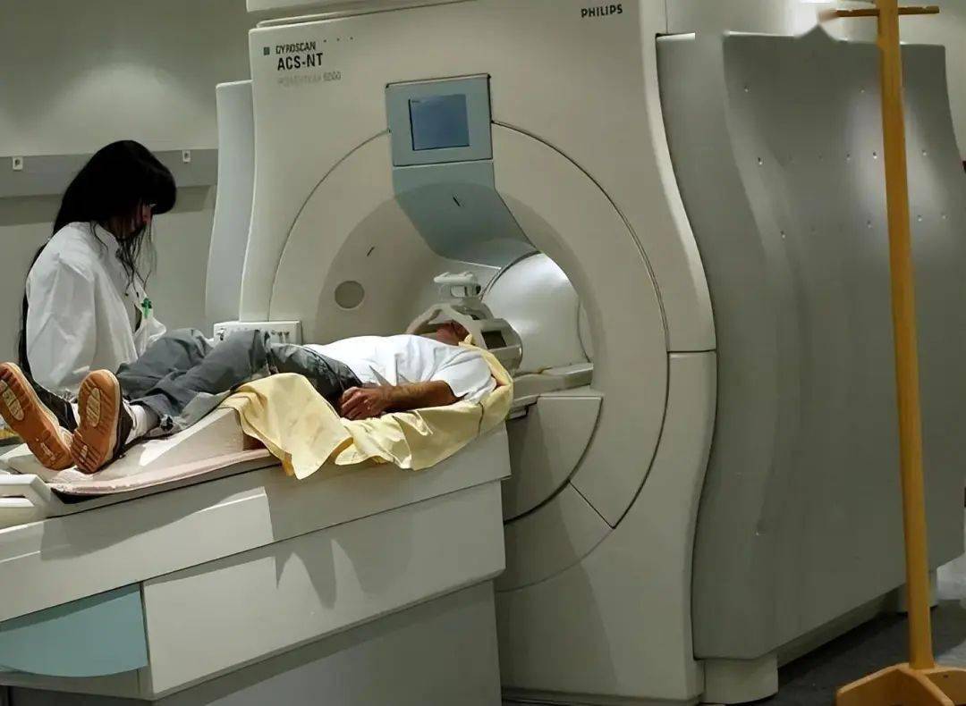 为什么不建议做磁共振检查真的是因为辐射吗医生道出真相
