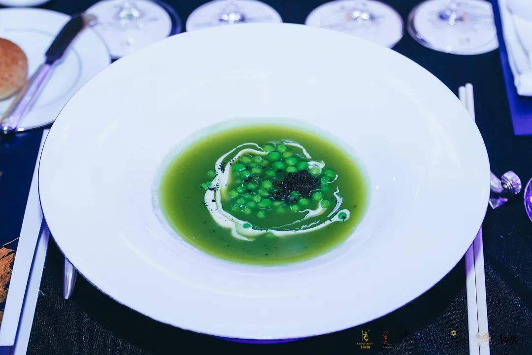 一票难求美国厨神chefthomaskeller与大董打造了怎样的巅峰感官盛宴