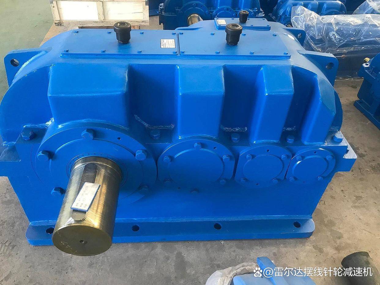 zsy355-28高速轴双出型减速机 运输机械配套齿轮减速器_设备_工作