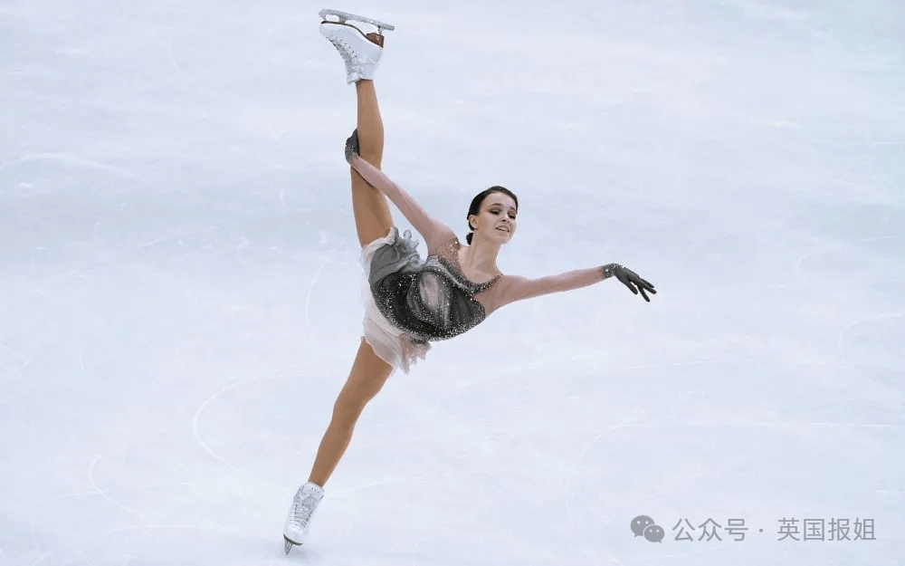 俄罗斯女单花滑教练图片
