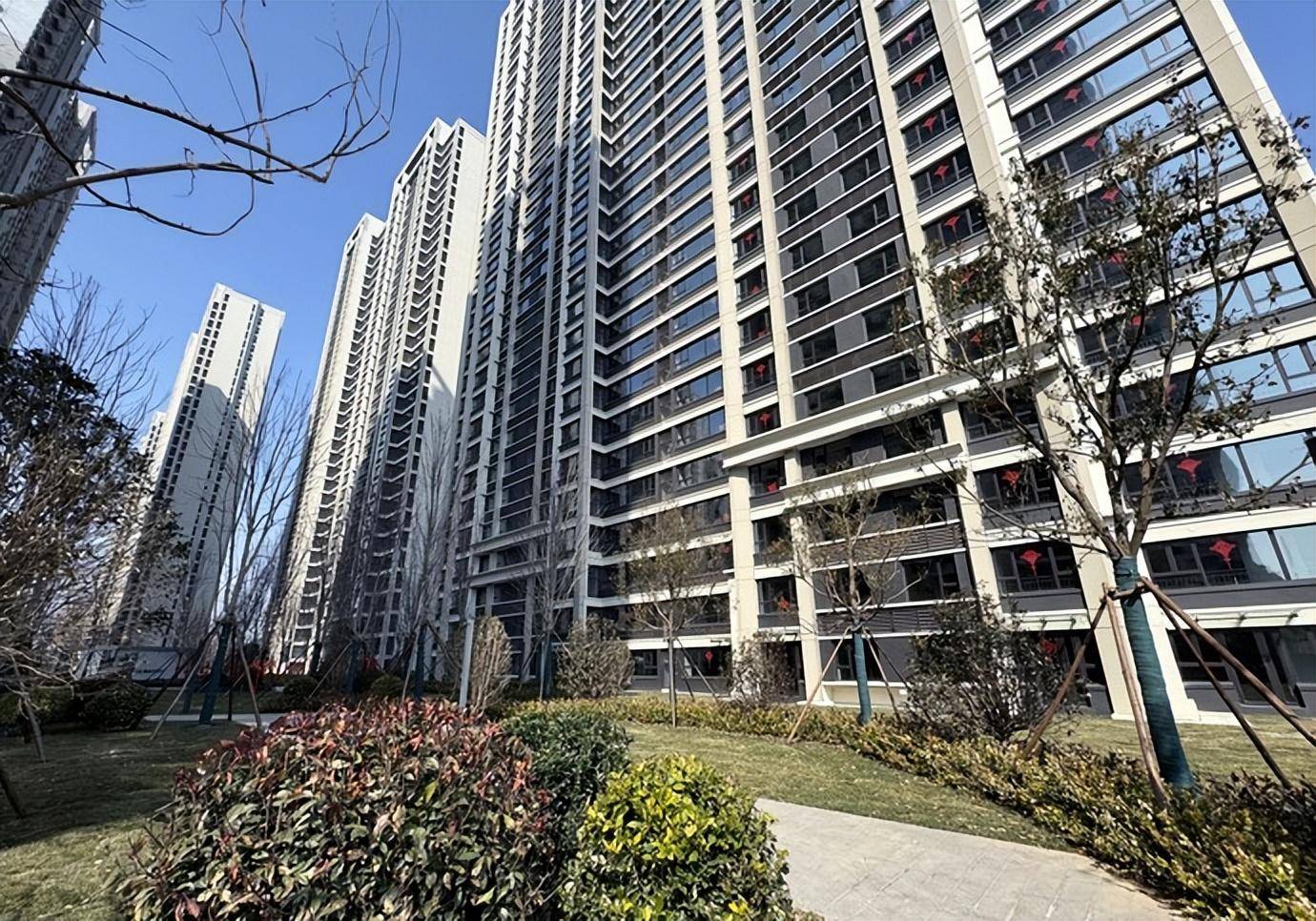 早莺争暖树楼市报春晖裕华城迎春奋战开门红实景现房强信心