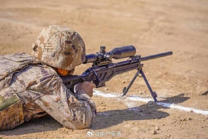 帅直击狙击手实弹射击考核现场