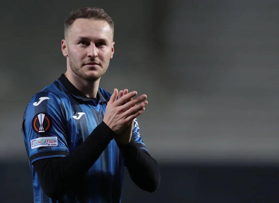 德科巴萨愿买断菲利克斯和坎塞洛希望续约阿劳霍赫内斯拜仁仍在运作