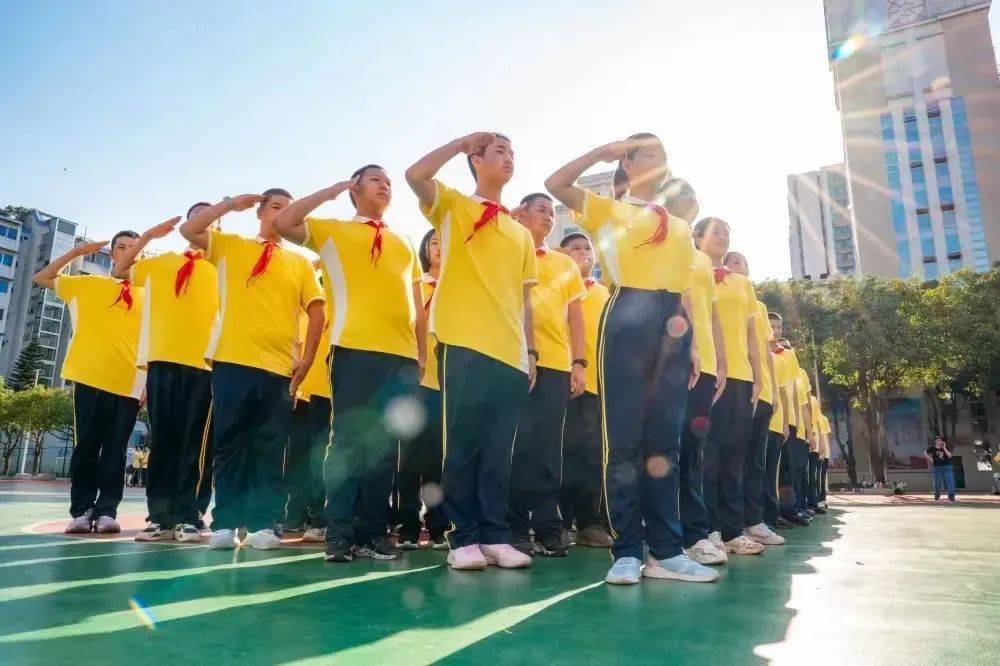 喜报福州屏东中学成功入选全国中小学国防教育示范学校