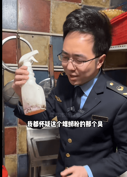 熏出痛苦面具螺蛳粉还有增臭剂多家店铺回应