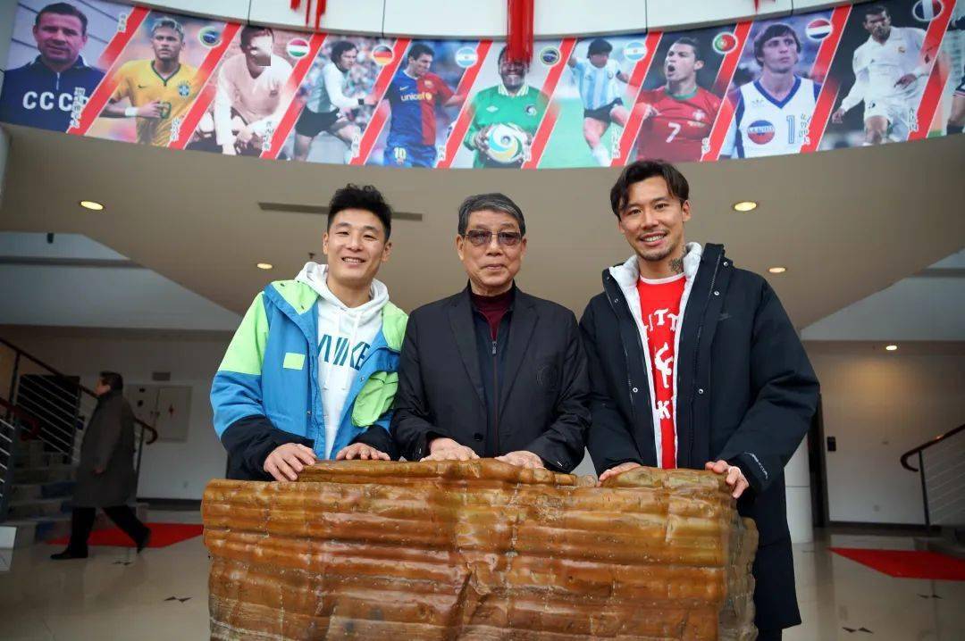 咖评张琳芃听师父话是个好孩儿恶劣环境怕失误亦应深思