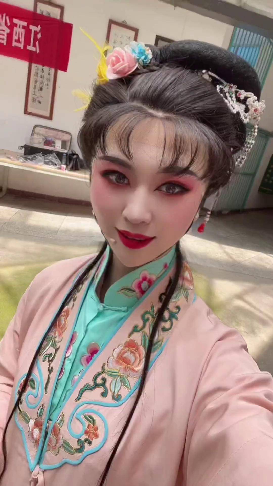 卖锁的采茶戏演员华子 南昌采茶戏 喜欢的点哟～专业戏曲演员 真人